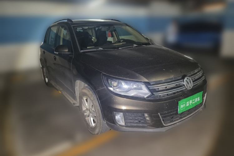 Used Volkswagen Tiguan 2015 1.8TSI Automatic Two-Wheel Drive Trend Edition Front Right 45 Deg