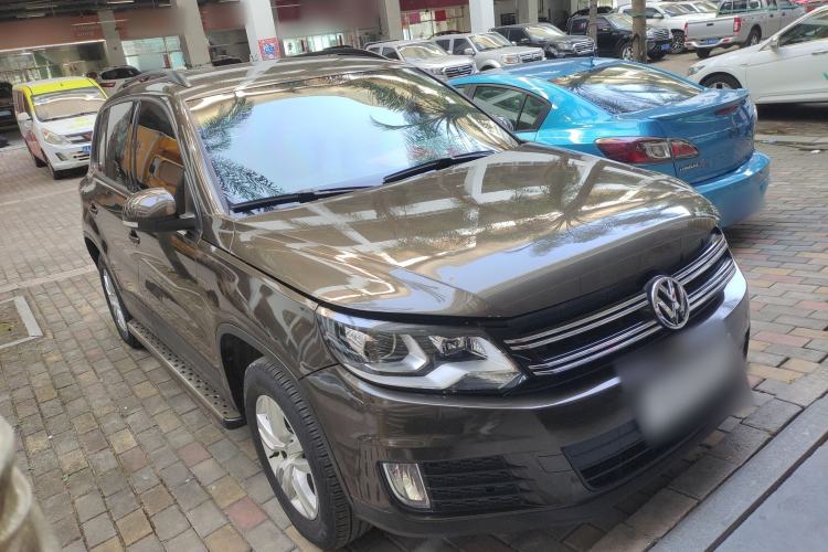 Used Volkswagen Tiguan 2015 1.8TSI Automatic Two-Wheel Drive Trend Edition Front Right 45 Deg