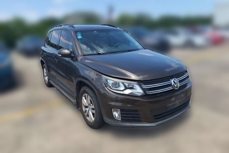 Used Volkswagen Tiguan 2015 1.8TSI Automatic Two-Wheel Drive Trend Edition Front Right 45 Deg