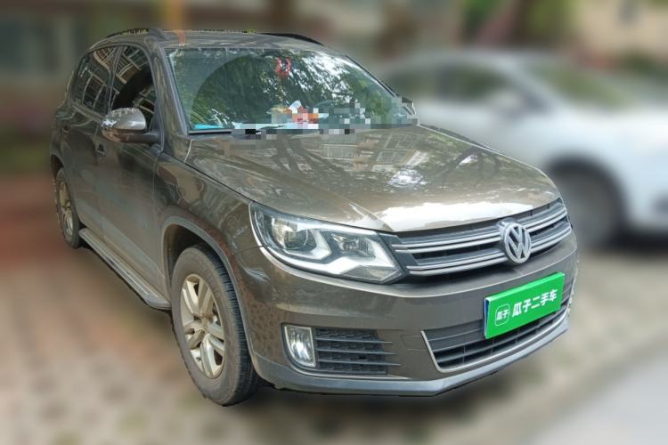 Used Volkswagen Tiguan 2015 1.8TSI Automatic Two-Wheel Drive Trend Edition Front Right 45 Deg