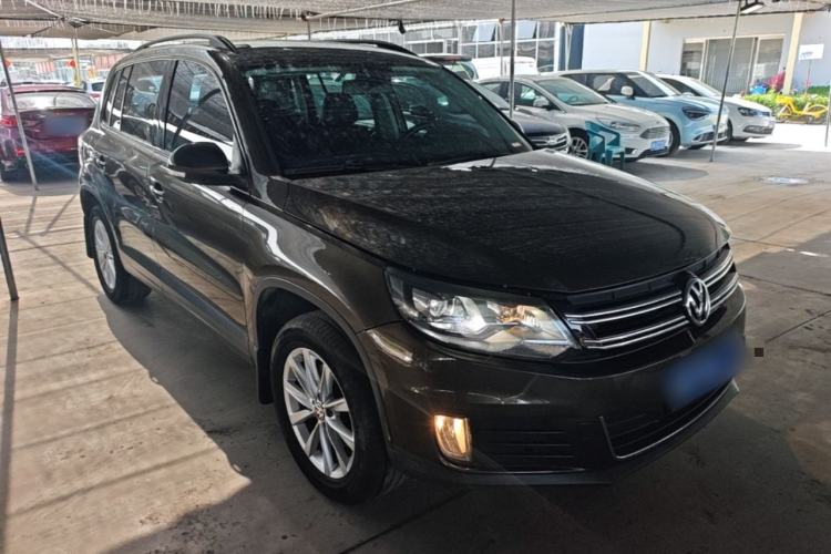 Used Volkswagen Tiguan 2015 1.8TSI Automatic Two-Wheel Drive Comfort Edition Front Right 45 Deg