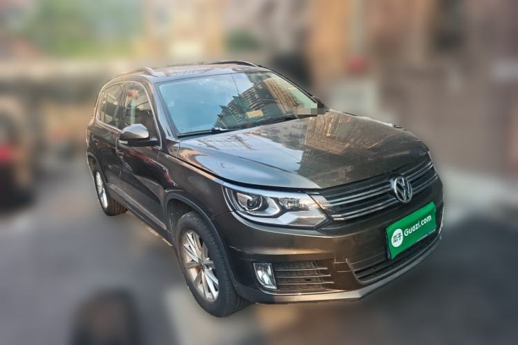 Used Volkswagen Tiguan 2015 1.8TSI Automatic Two-Wheel Drive Comfort Edition Front Right 45 Deg