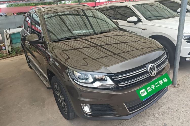 Used Volkswagen Tiguan 2015 1.8TSI Automatic Two-Wheel Drive Luxury Model Front Right 45 Deg