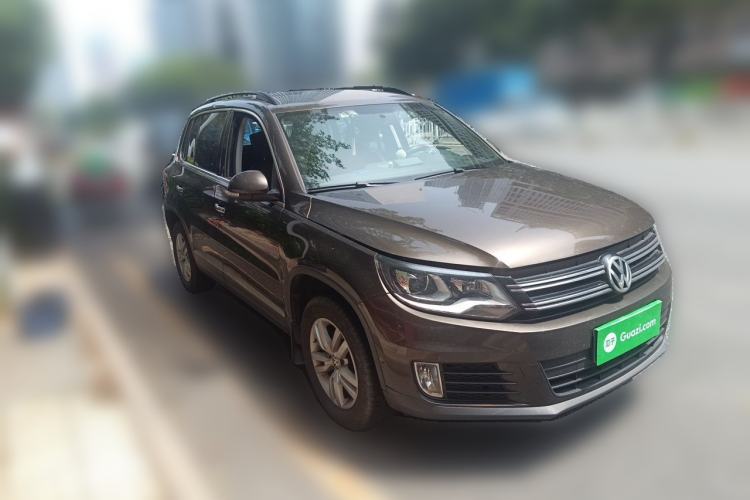 Used Volkswagen Tiguan 2015 1.8TSI Automatic Two-Wheel Drive Trend Edition Front Right 45 Deg