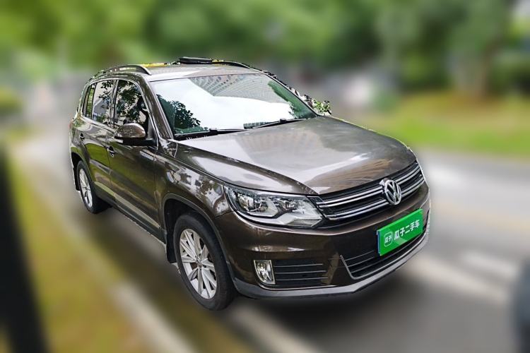Used Volkswagen Tiguan 2015 1.8TSI Automatic Two-Wheel Drive Comfort Edition Front Right 45 Deg