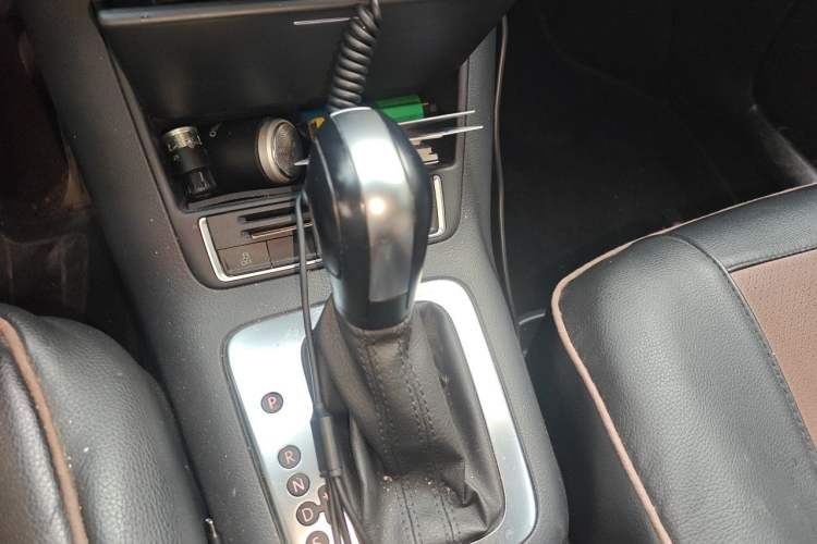 Used Volkswagen Tiguan 2015 1.8TSI Automatic Two-Wheel Drive Trend Edition Gear Lever