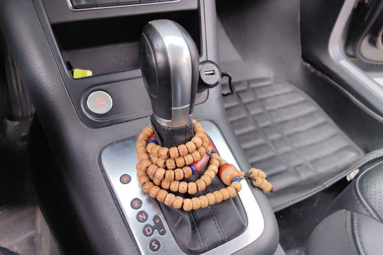 Used Volkswagen Tiguan 2015 1.8TSI Automatic Two-Wheel Drive Luxury Model Gear Lever