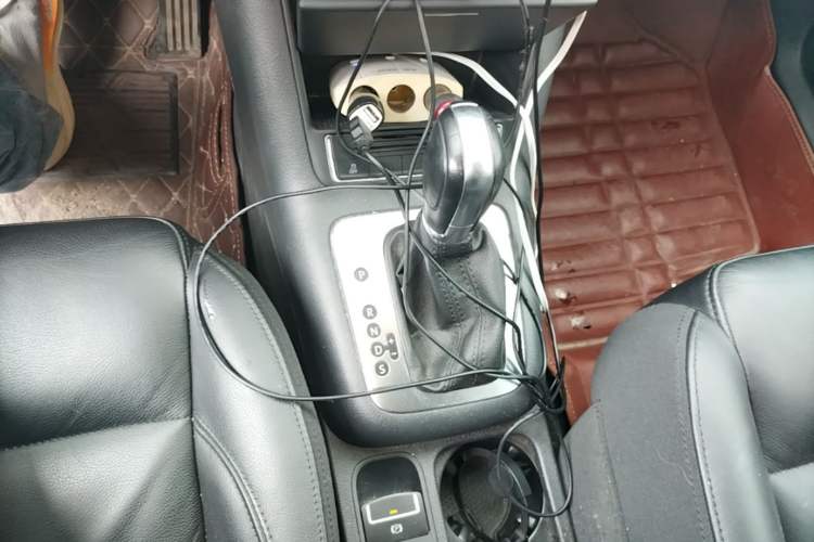 Used Volkswagen Tiguan 2015 1.8TSI Automatic Two-Wheel Drive Comfort Edition Gear Lever