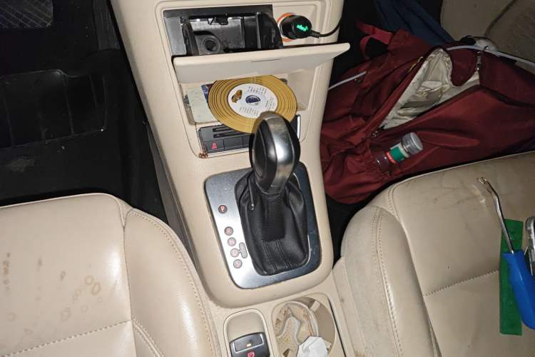Used Volkswagen Tiguan 2015 1.8TSI Automatic Two-Wheel Drive Comfort Edition Gear Lever