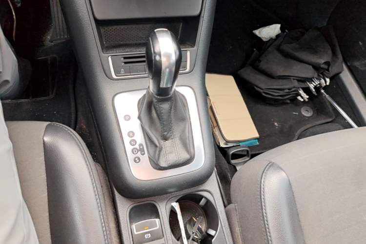 Used Volkswagen Tiguan 2015 1.8TSI Automatic Two-Wheel Drive Trend Edition Gear Lever