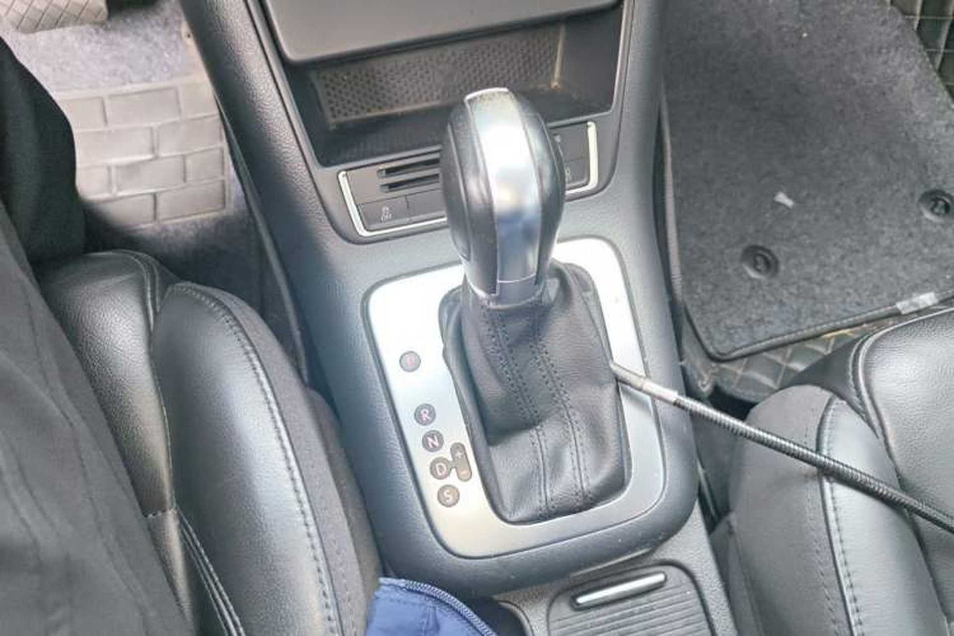 Used Volkswagen Tiguan 2015 1.8TSI Automatic Two-Wheel Drive Comfort Edition Gear Lever