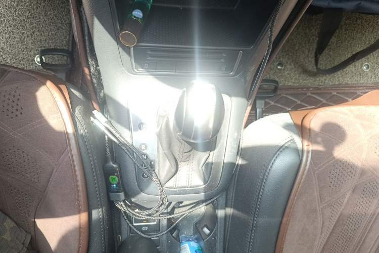 Used Volkswagen Tiguan 2015 1.8TSI Automatic Two-Wheel Drive Trend Edition Gear Lever