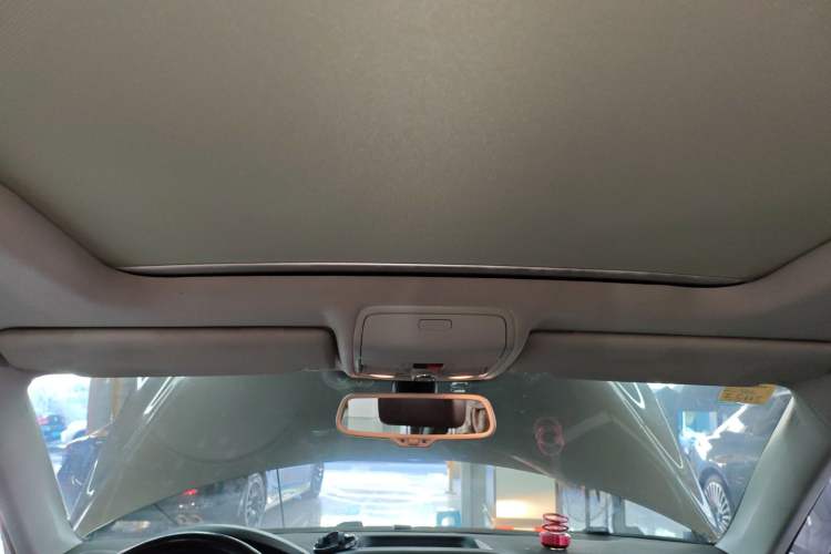 Used Volkswagen Tiguan 2015 2.0 TSI Comfort Edition Headliner