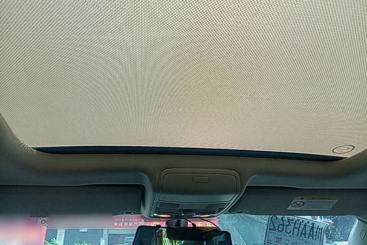 Used Volkswagen Tiguan 2015 2.0 TSI Automatic All-Wheel Drive Luxury Edition Headliner