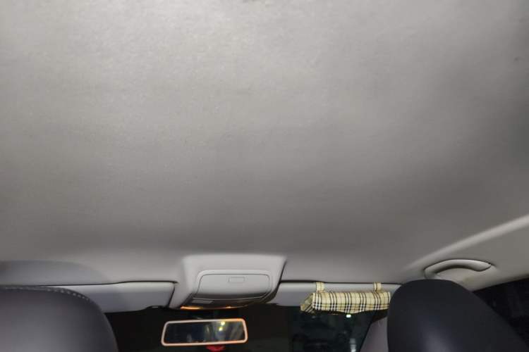 Used Volkswagen Tiguan 2015 1.8TSI Automatic Two-Wheel Drive Comfort Edition Headliner