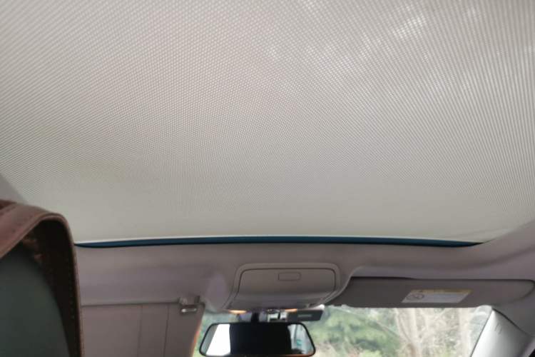Used Volkswagen Tiguan 2015 1.8TSI Automatic All-Wheel-Drive Luxury Model Headliner