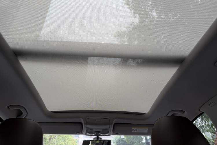 Used Volkswagen Tiguan 2015 1.8TSI Automatic Two-Wheel Drive Luxury Model Headliner