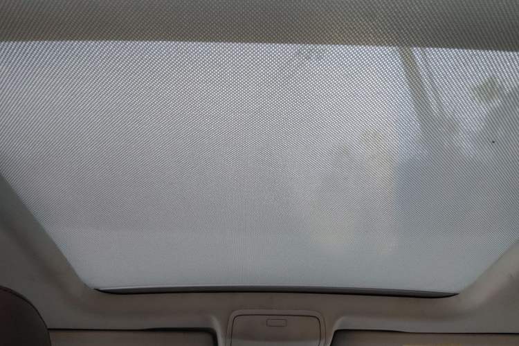 Used Volkswagen Tiguan 2015 1.8TSI Automatic All-Wheel-Drive Luxury Model Headliner