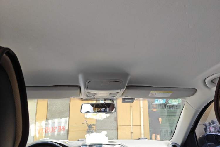 Used Volkswagen Tiguan 2015 1.8TSI Automatic Two-Wheel Drive Trend Edition Headliner