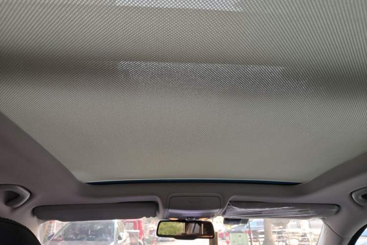 Used Volkswagen Tiguan 2015 1.8TSI Automatic Two-Wheel Drive Comfort Edition Headliner