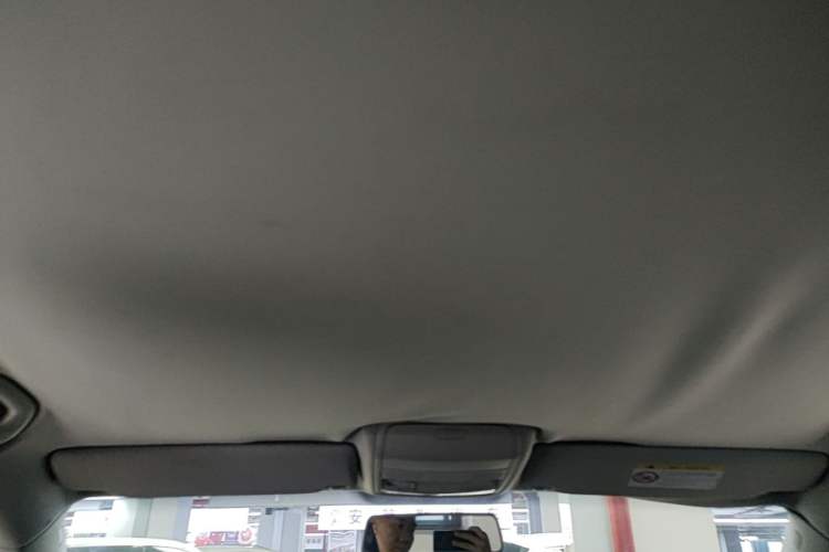 Used Volkswagen Tiguan 2015 1.8TSI Automatic Two-Wheel Drive Trend Edition Headliner