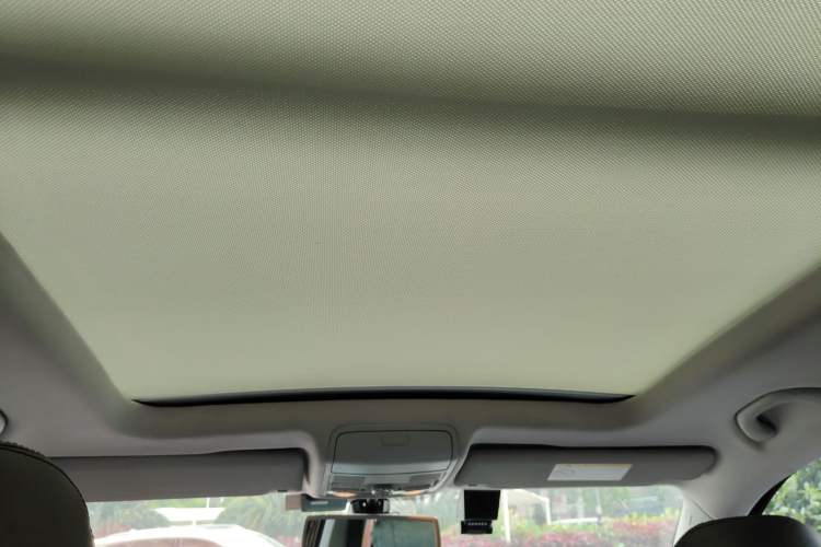 Used Volkswagen Tiguan 2015 1.8TSI Automatic Two-Wheel Drive Luxury Model Headliner