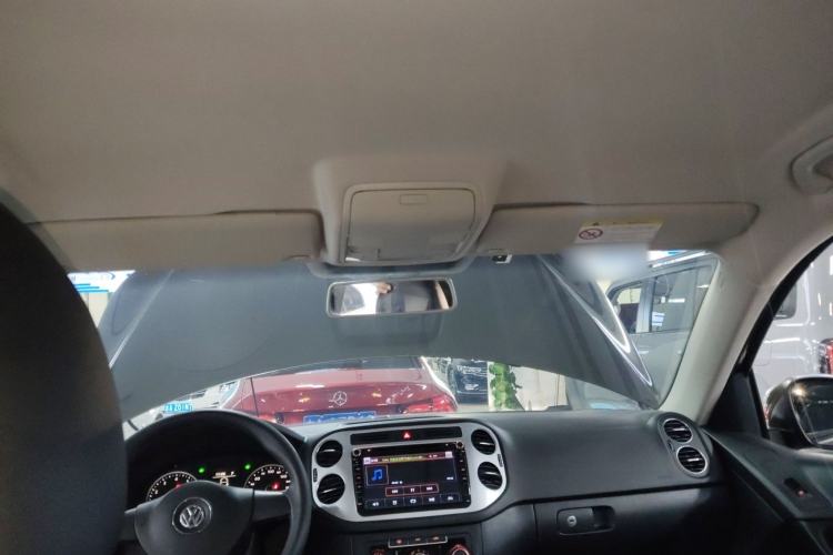 Used Volkswagen Tiguan 2015 1.8TSI Automatic Two-Wheel Drive Trend Edition Headliner