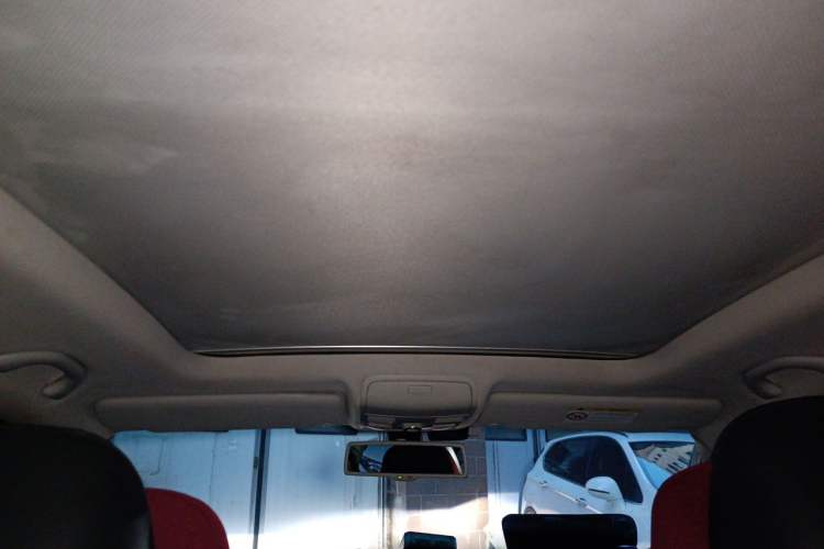 Used Volkswagen Tiguan 2015 1.8TSI Automatic Two-Wheel Drive Luxury Model Headliner