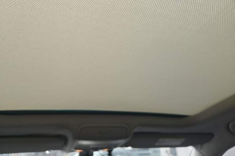 Used Volkswagen Tiguan 2015 1.8TSI Automatic Two-Wheel Drive Luxury Model Headliner
