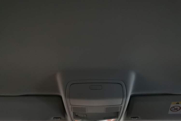 Used Volkswagen Tiguan 2015 1.8TSI Automatic Two-Wheel Drive Comfort Edition Headliner