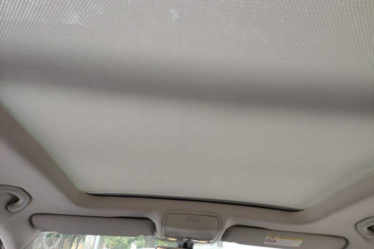 Used Volkswagen Tiguan 2015 1.8TSI Automatic Two-Wheel Drive Luxury Model Headliner
