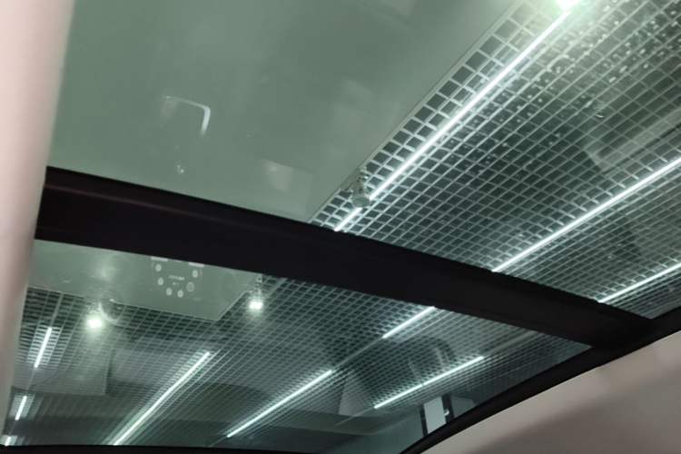 Used Volkswagen Tiguan 2015 1.8TSI Automatic Two-Wheel Drive Luxury Model Headliner