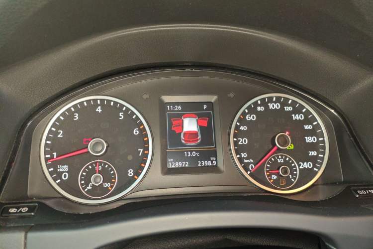 Used Volkswagen Tiguan 2015 2.0 TSI Comfort Edition Instrument Cluster
