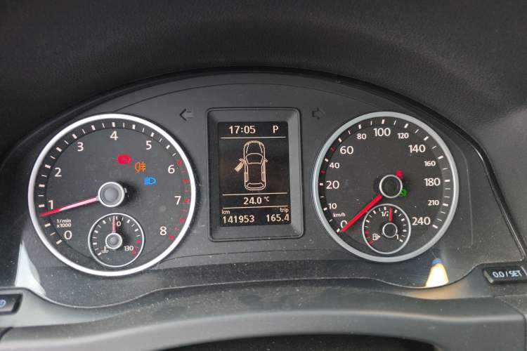 Used Volkswagen Tiguan 2015 1.8TSI Automatic Two-Wheel Drive Trend Edition Instrument Cluster