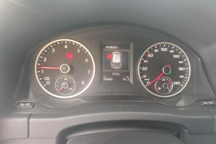 Used Volkswagen Tiguan 2015 1.8TSI Automatic Two-Wheel Drive Luxury Model Instrument Cluster