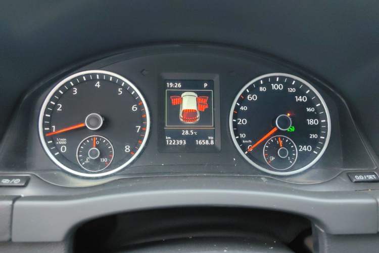 Used Volkswagen Tiguan 2015 1.8TSI Automatic Two-Wheel Drive Luxury Model Instrument Cluster