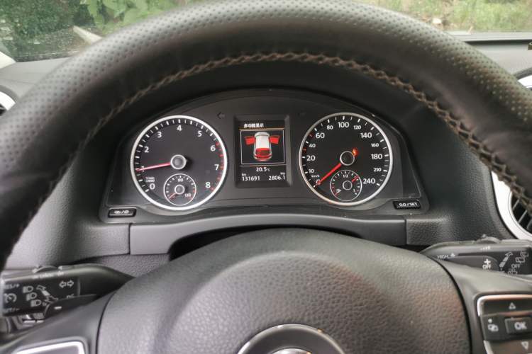 Used Volkswagen Tiguan 2015 1.8TSI Automatic All-Wheel-Drive Luxury Model Instrument Cluster