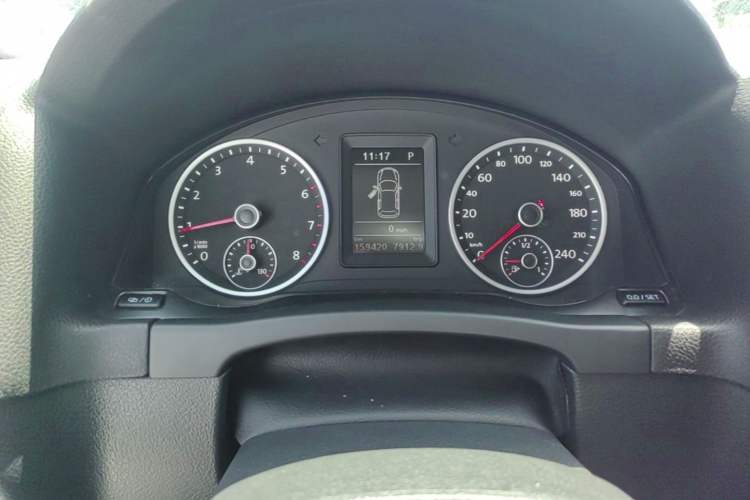 Used Volkswagen Tiguan 2015 1.8TSI Automatic Two-Wheel Drive Comfort Edition Instrument Cluster