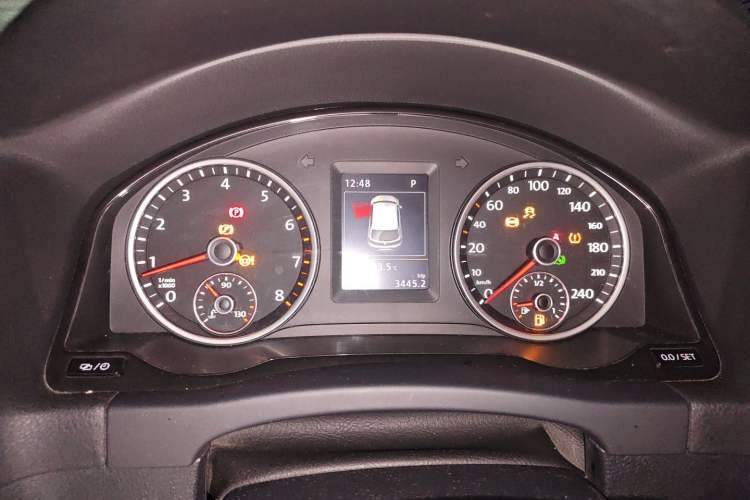 Used Volkswagen Tiguan 2015 1.8TSI Automatic Two-Wheel Drive Luxury Model Instrument Cluster
