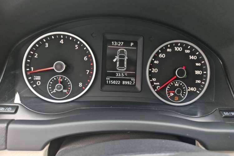 Used Volkswagen Tiguan 2015 1.8TSI Automatic Two-Wheel Drive Trend Edition Instrument Cluster