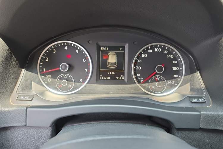 Used Volkswagen Tiguan 2015 1.8TSI Automatic All-Wheel-Drive Luxury Model Instrument Cluster