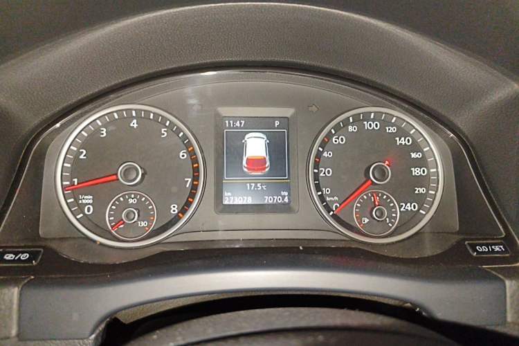 Used Volkswagen Tiguan 2015 1.8TSI Automatic Two-Wheel Drive Luxury Model Instrument Cluster