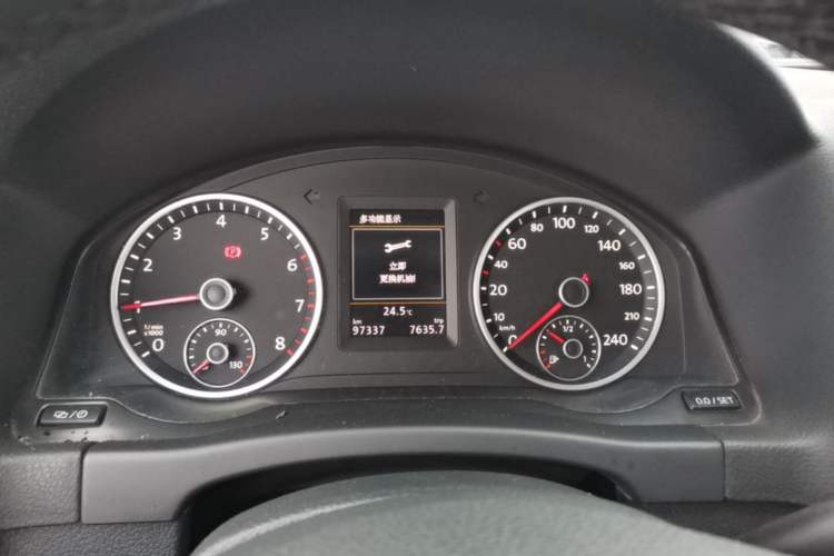 Used Volkswagen Tiguan 2015 1.8TSI Automatic Two-Wheel Drive Luxury Model Instrument Cluster