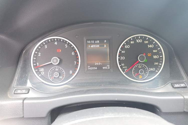 Used Volkswagen Tiguan 2015 1.8TSI Automatic Two-Wheel Drive Luxury Model Instrument Cluster