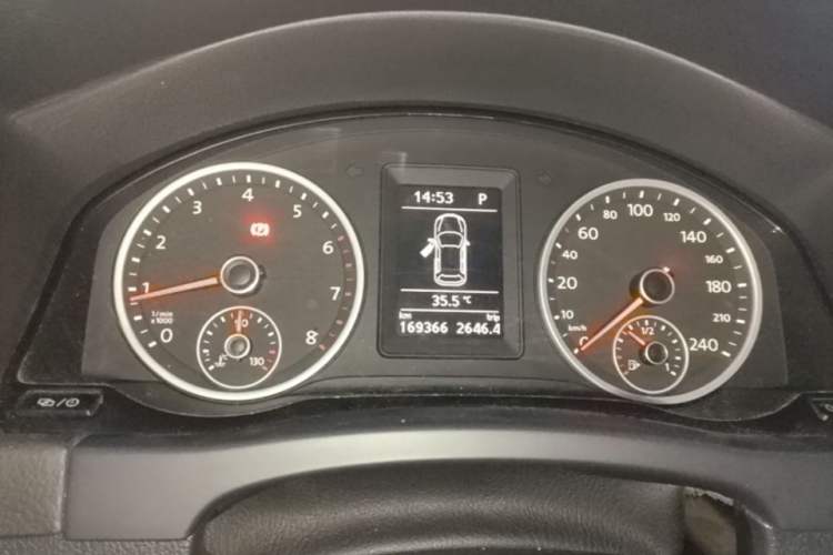 Used Volkswagen Tiguan 2015 1.8TSI Automatic Two-Wheel Drive Trend Edition Instrument Cluster