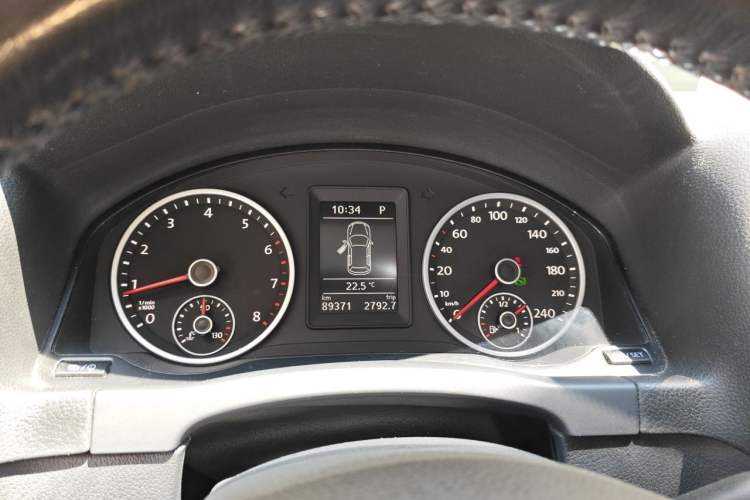 Used Volkswagen Tiguan 2015 1.8TSI Automatic Two-Wheel Drive Trend Edition Instrument Cluster