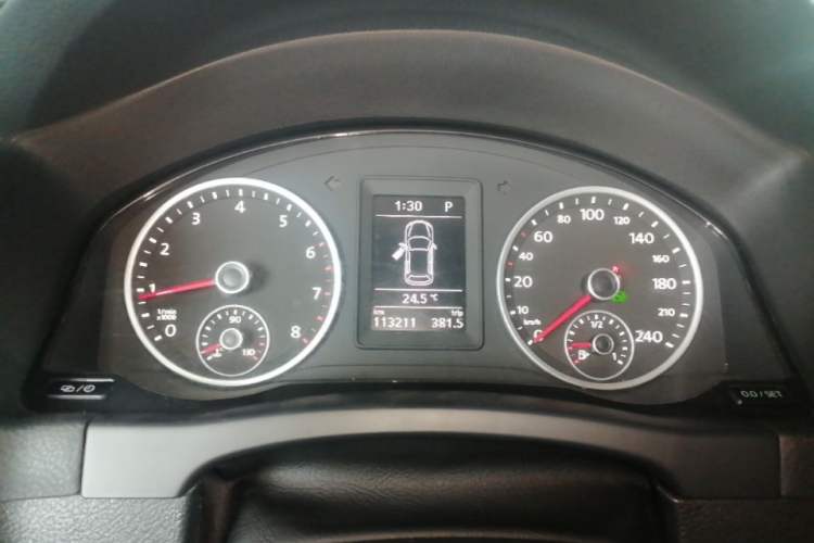 Used Volkswagen Tiguan 2015 1.8TSI Automatic Two-Wheel Drive Trend Edition Instrument Cluster