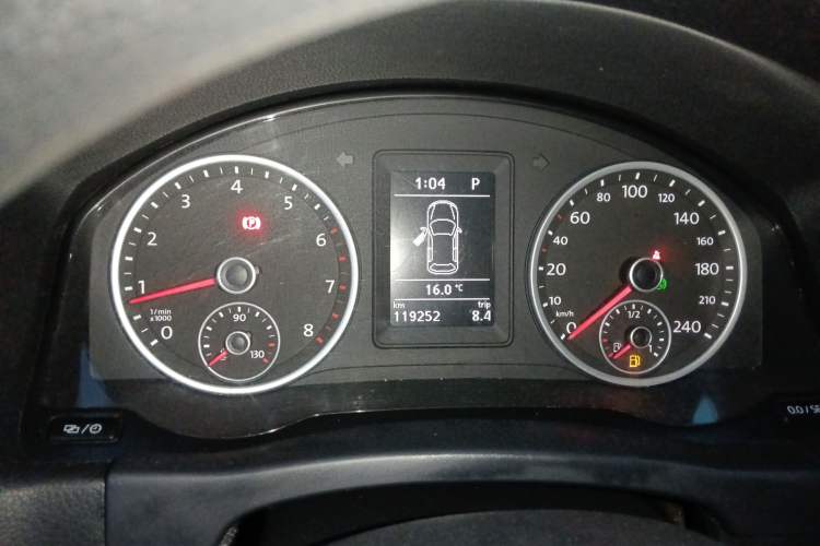 Used Volkswagen Tiguan 2015 1.8TSI Automatic Two-Wheel Drive Trend Edition Instrument Cluster