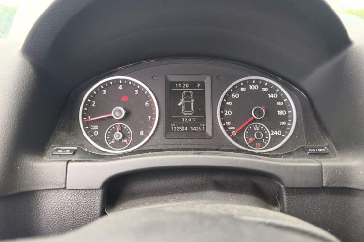 Used Volkswagen Tiguan 2015 1.8TSI Automatic Two-Wheel Drive Trend Edition Instrument Cluster
