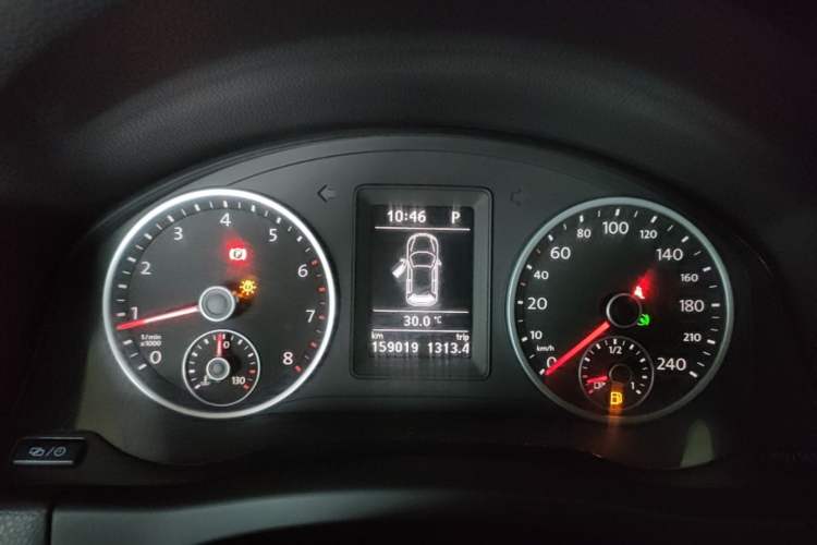 Used Volkswagen Tiguan 2015 1.8TSI Automatic Two-Wheel Drive Trend Edition Instrument Cluster